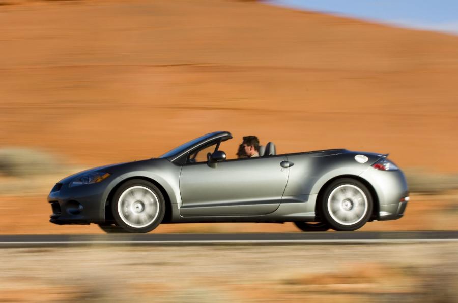  Mitsubishi Eclipse 2009 года  (фото 190 из 205)